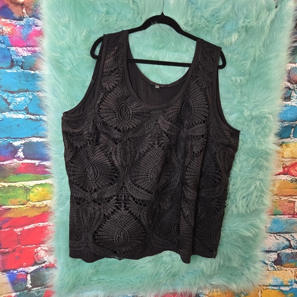 Lane Bryant Black Sleeveless Embroidered, Sleeveless Top Size 26/28 - Picture 2 of 9